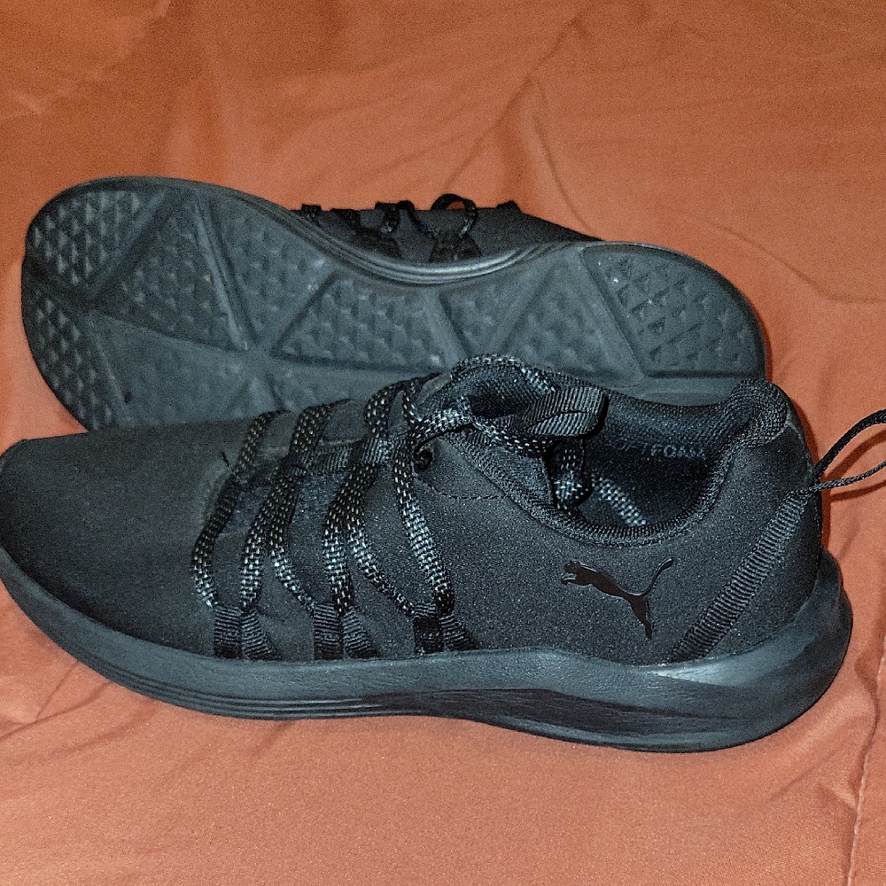 Puma Women's Black Athletic Sneakers